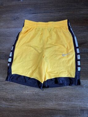 Kids Nike Elite Athletic Shorts